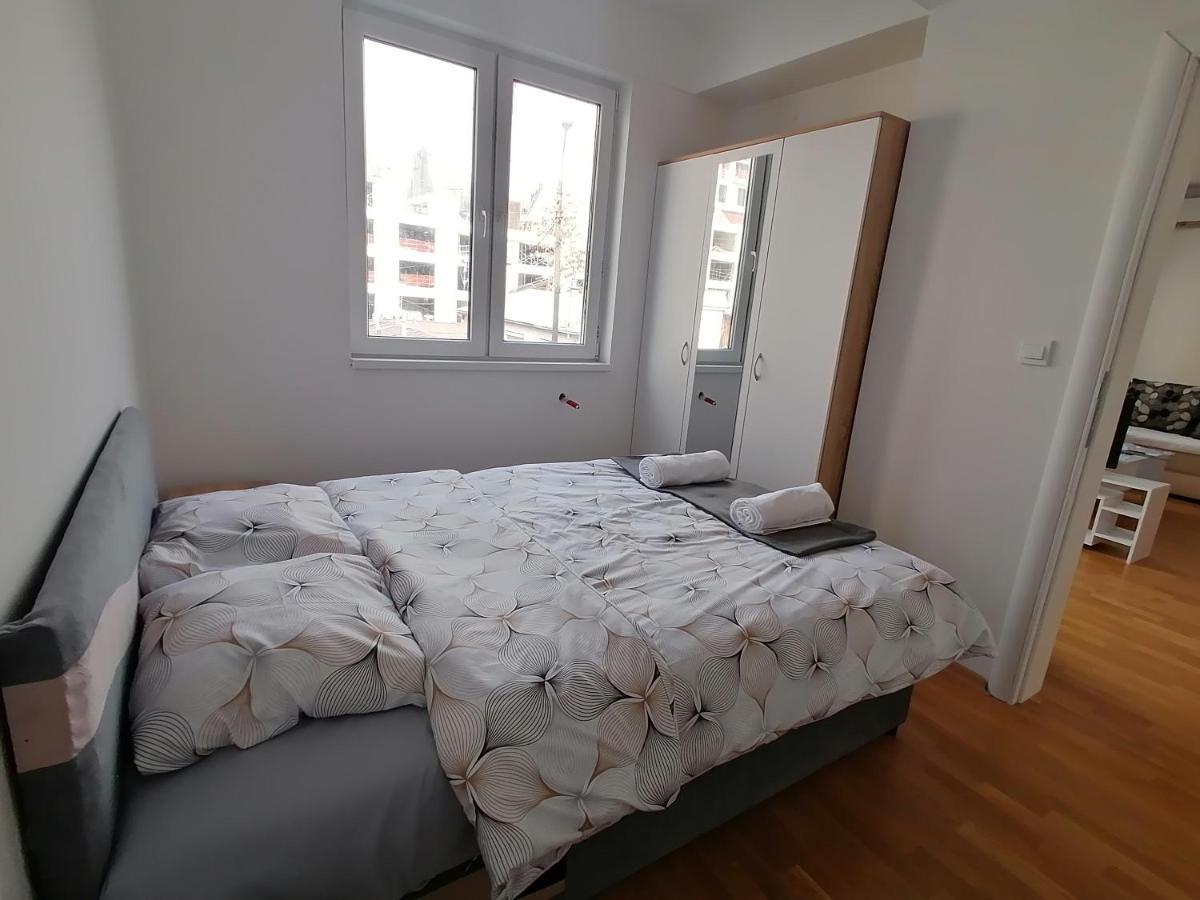 Sarah - City Apartment 斯科普里 外观 照片